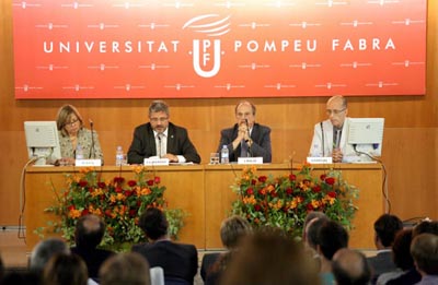 D'esquerra a dreta: Núria Basi, Josep Joan Moreso, Joan Majó i Josep Fargas