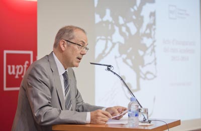 Albert Carreras impartint la lliçó inaugural