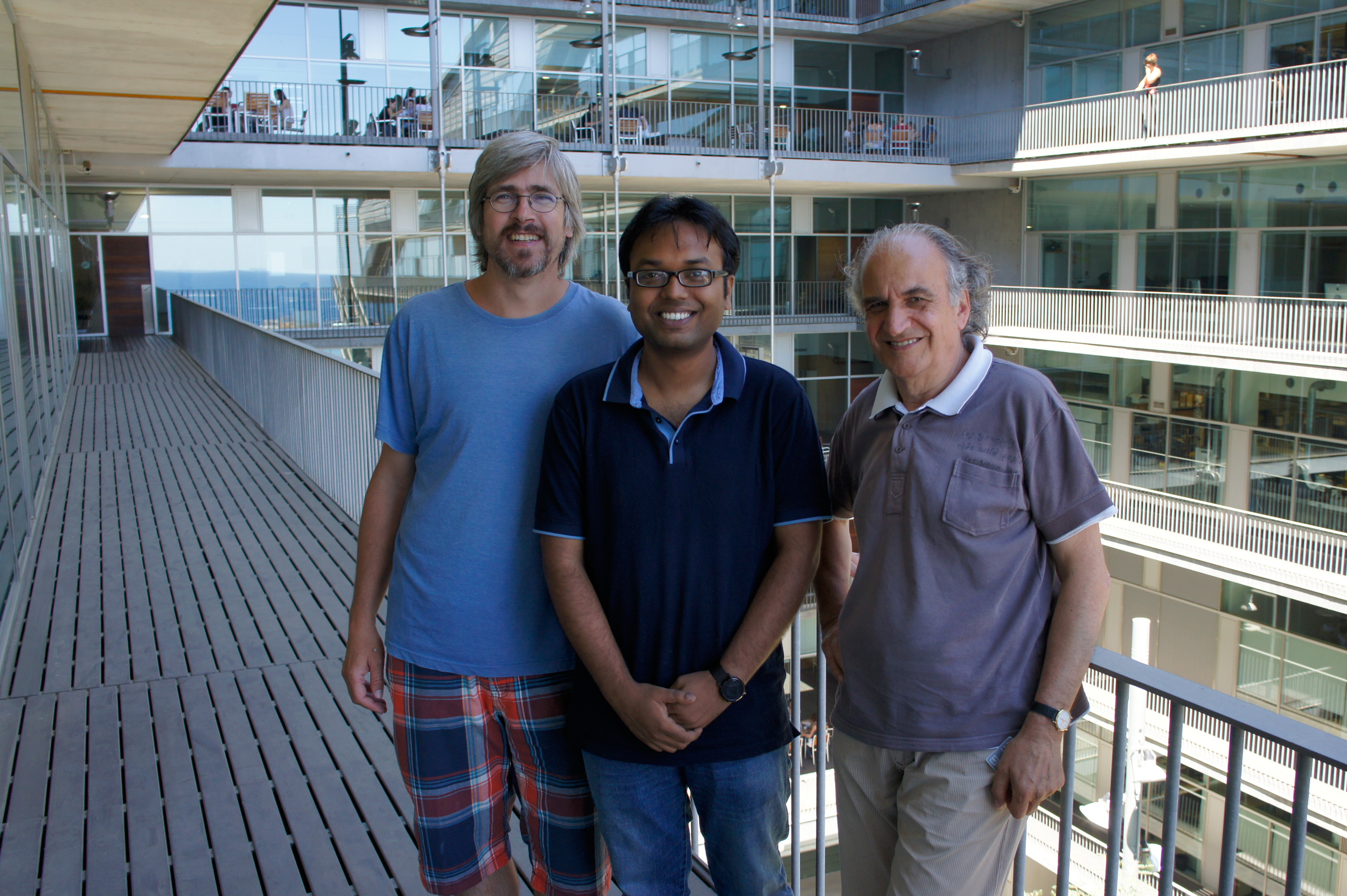 Mayukh Mondal, Ferran Casals i Jaume Bertranpetit Mayukh Mondal, Ferran Casals i Jaume Bertranpetit