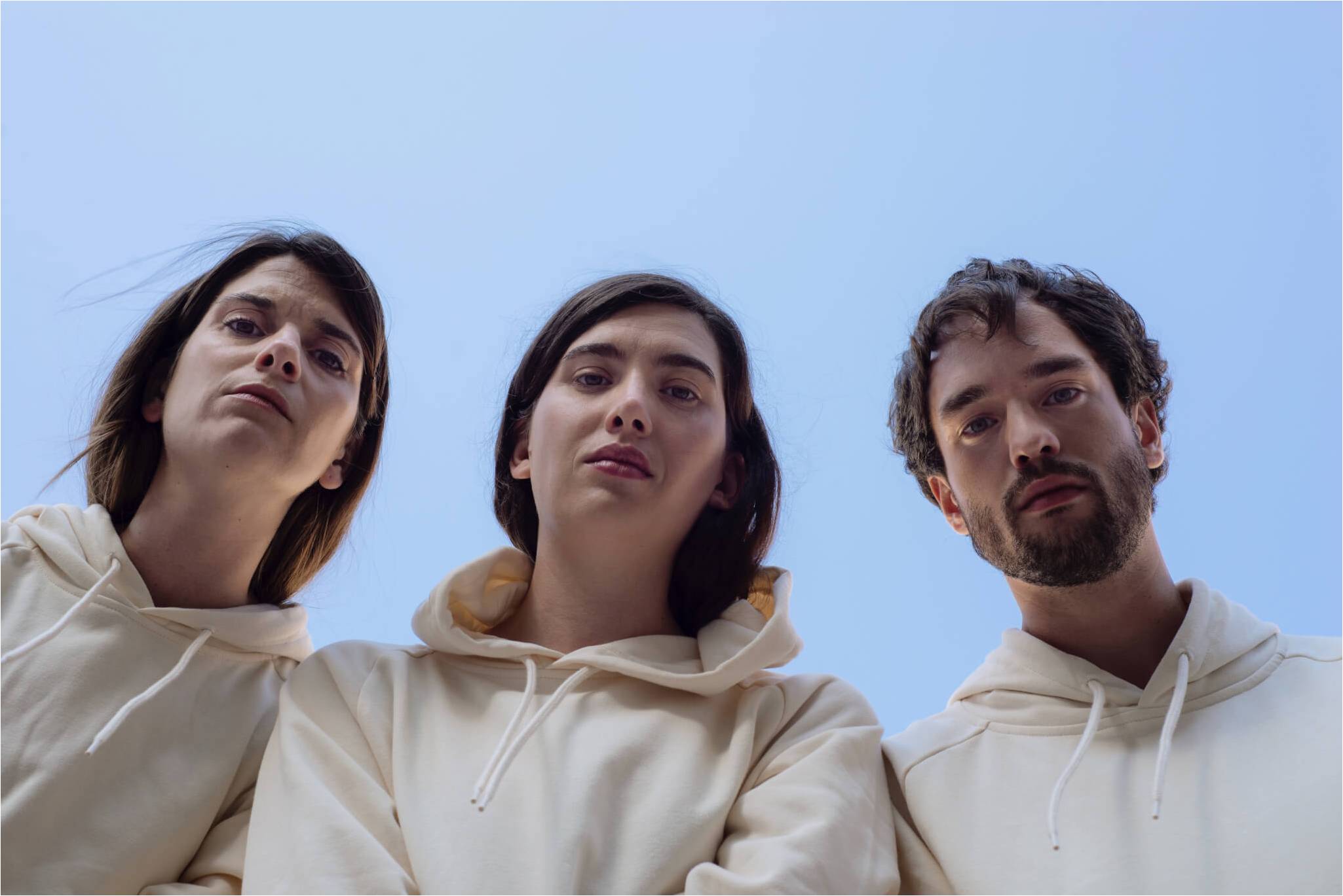 Teatro Tantarantana, Sala Àtic 22, Latentes Cia., "LATENTES", del 27 de diciembre al 13 de enero