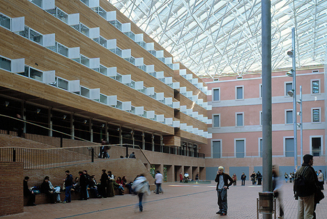 Patio del edificio Roger de Llúria Imatge inicial - Patio del edificio Roger de Llúria