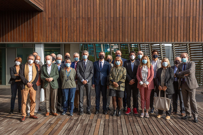 Foto de familia del acto de bienvenida del nuevo grado en Medicina de la UPF.