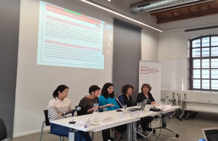 D'esquerra a dreta: Nengijing Ren, Andrea Pasteana, Socorro González, Cármen Pérez i Mireia Trenchs Imatge inicial - D'esquerra a dreta: Nengijing Ren, Andrea Pasteana, Socorro González, Cármen Pérez i Mireia Trenchs
