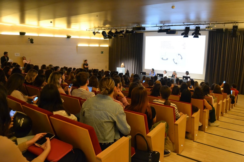 Èxit rotund de la lliçó inaugural a l'auditori del campus del Poblenou