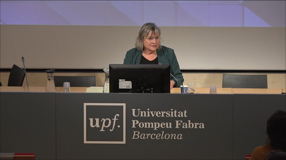 M. Teresa Cabré durant la seva conferència