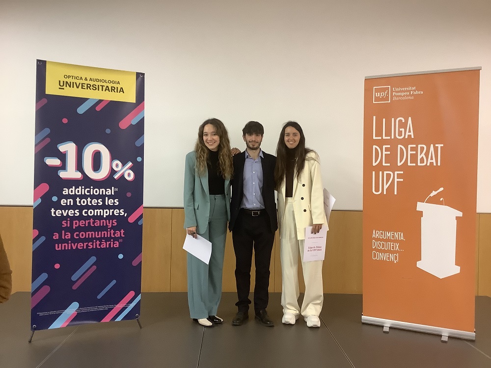 Miembros del equipo In dubio pro debat, ganador de la Liga de Debate UPF 2023 Imatge inicial - Miembros del equipo In dubio pro debat, ganador de la Liga de Debate UPF 2023