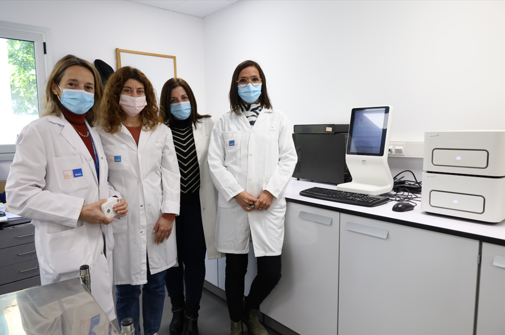 D'esquerra a dreta, Beatriz Bellosillo, Rebeca Rueda, Ester Torres i Mila Montero. Crèdit: Hospital del Mar Imatge inicial - D'esquerra a dreta, Beatriz Bellosillo, Rebeca Rueda, Ester Torres i Mila Montero. Crèdit: Hospital del Mar