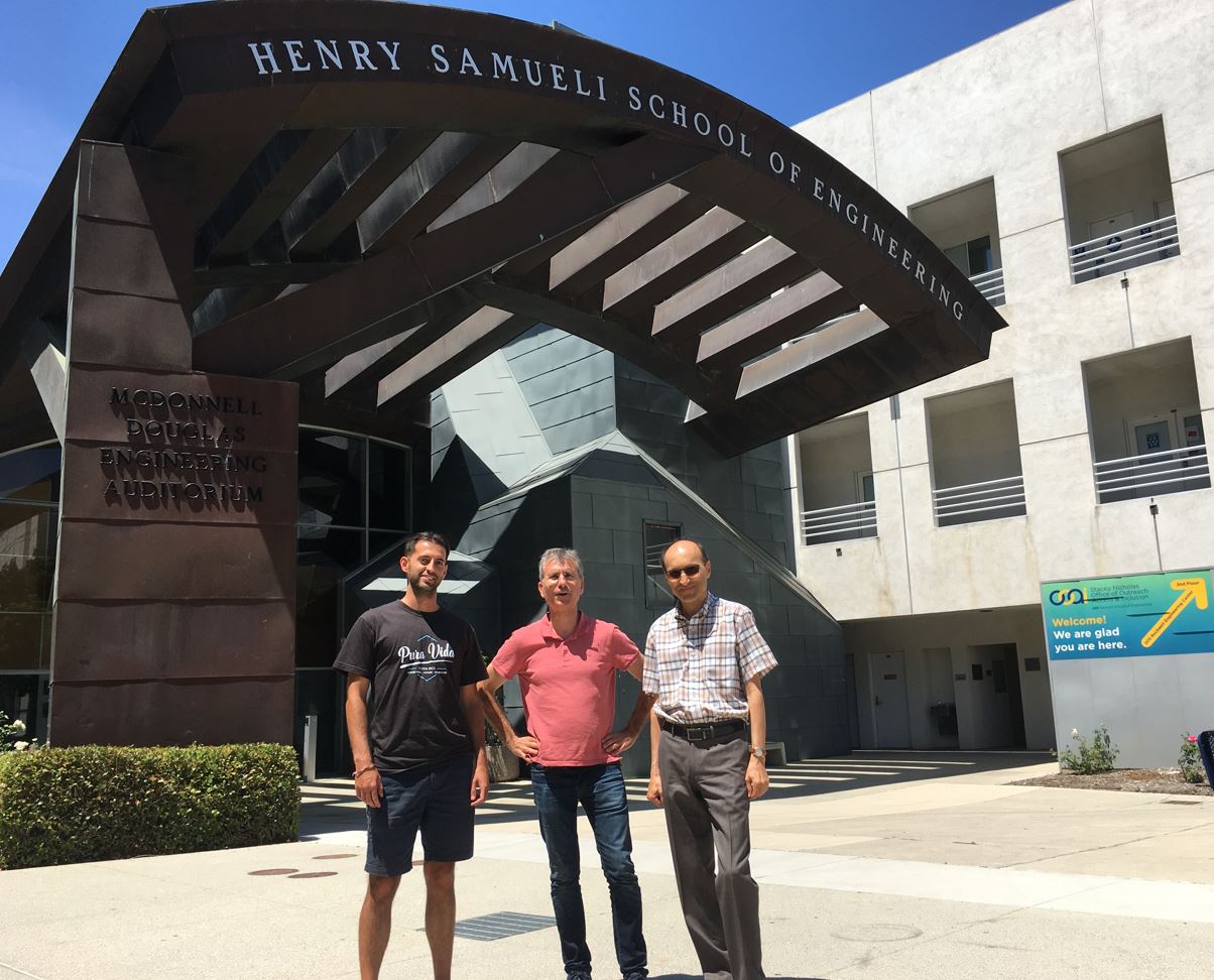 Investigadors del projecte a l'Escola d'Enginyeria de la Universitat de Califòrnia a Irvine. D'esquerra a dreta: Carles Díaz, Àngel Lozano i Hamid Jafarkhani.
