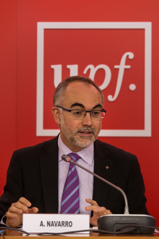 Arcadi Navarro durante su intervención