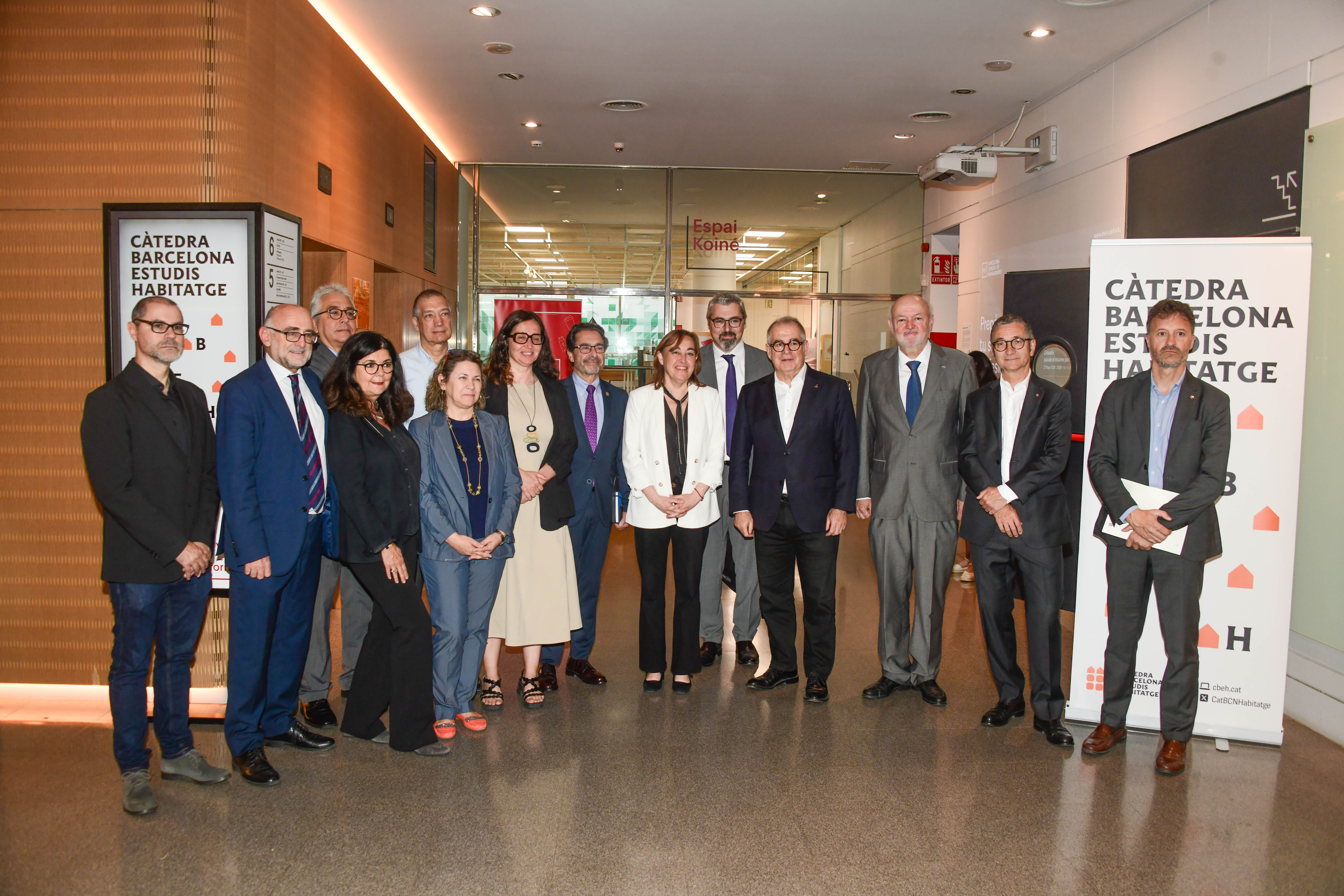 Imatge inicial - Foto oficial de la inauguración del I Congreso Internacional de Vivienda y Ciudad