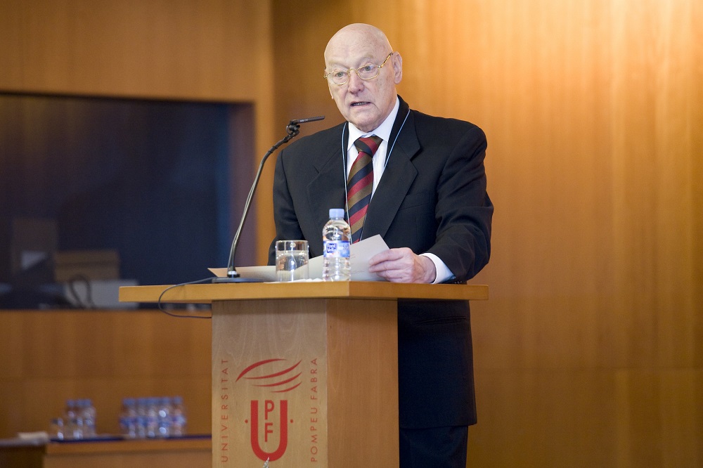 Alois M. Haas en el seu discurs d'acceptació durant la investidura com a doctor honoris causa per la UPF Imatge inicial - Alois M. Haas en el seu discurs d'acceptació durant la investidura com a doctor honoris causa per la UPF