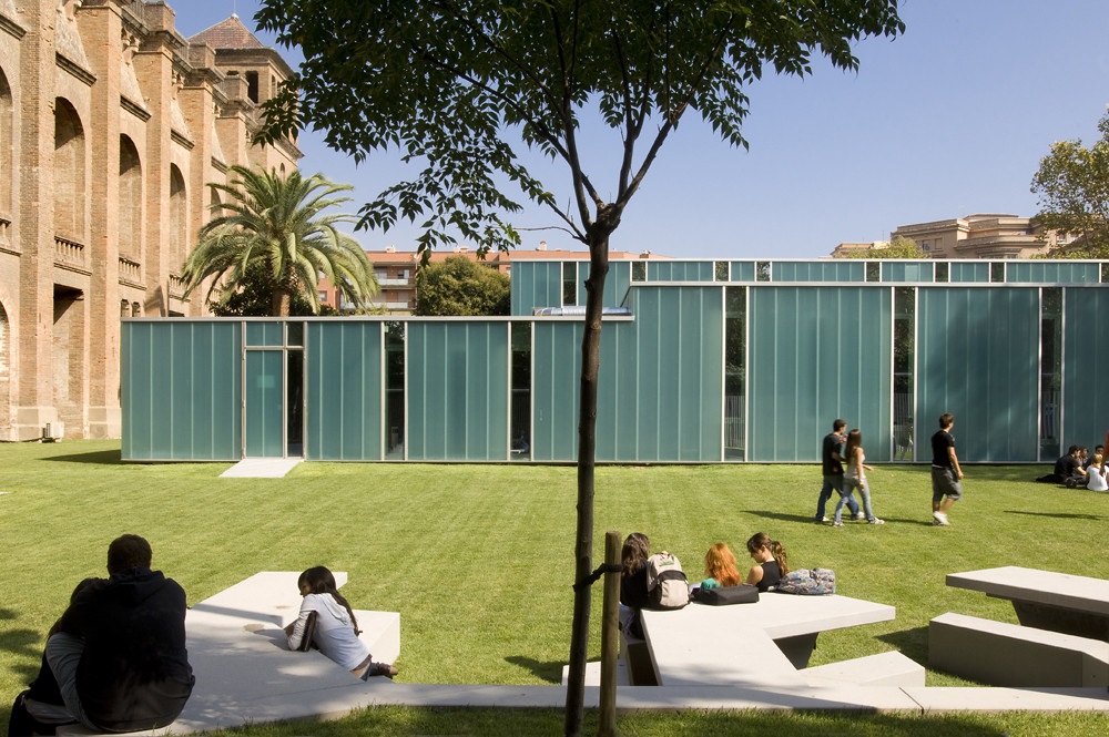 Jardí de les Aigües, on the Ciutadella campus Imatge inicial - Jardí de les Aigües, on the Ciutadella campus