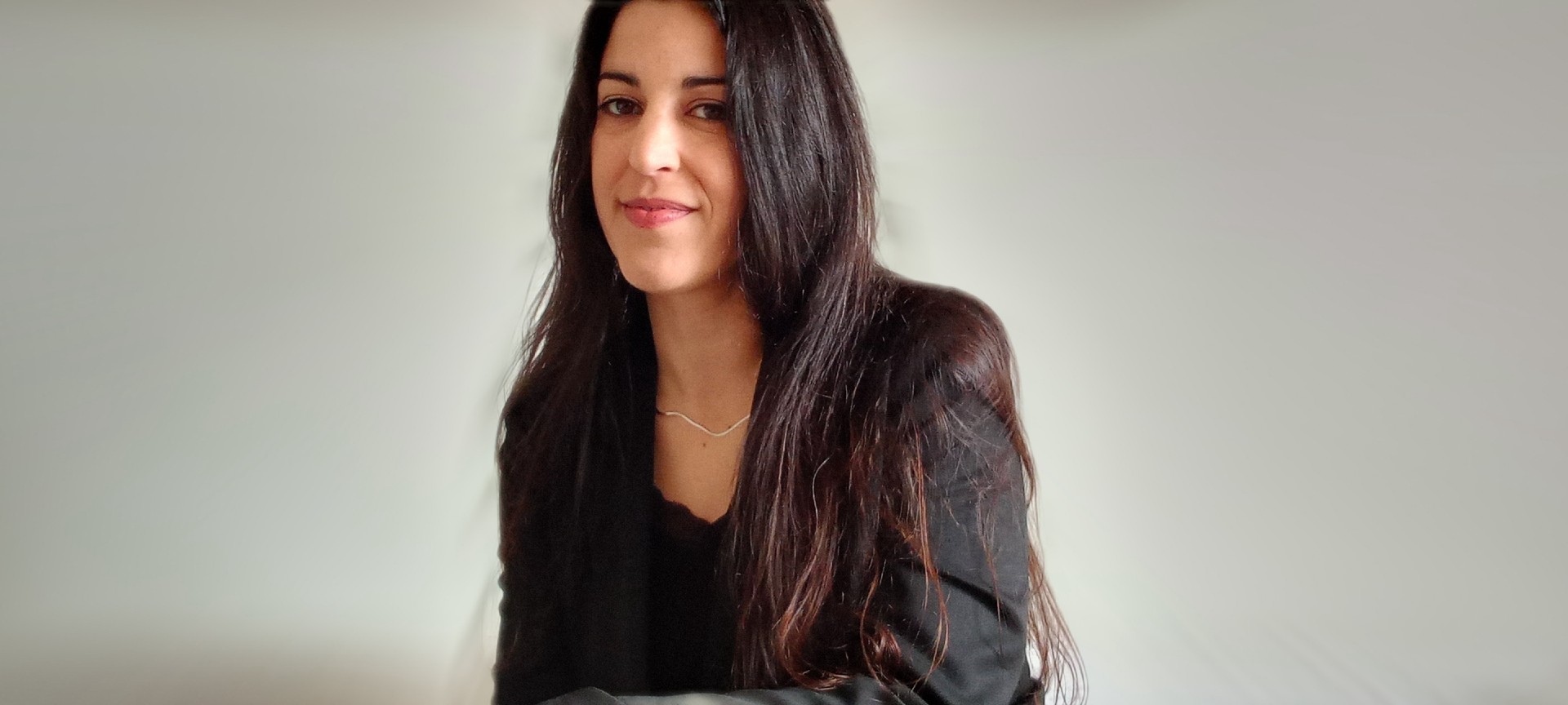 Imatge inicial - Anira Escrichs, neurocientífica a la UPF. Imatge cedida.