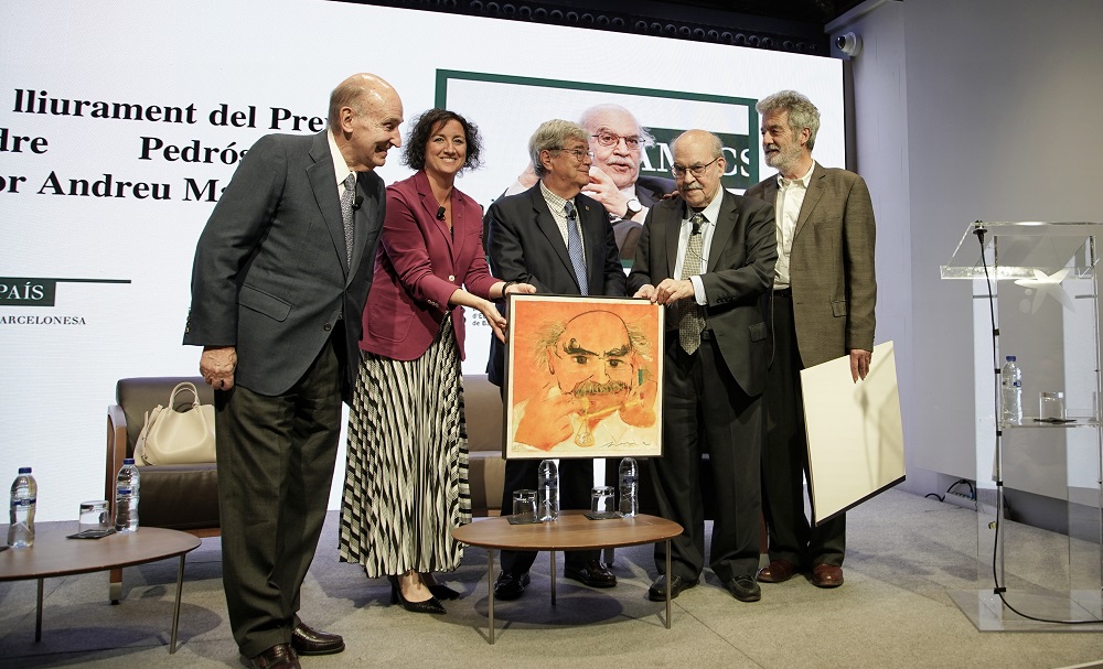 From left to right: Miquel Roca i Junyent, Alicia Romero, Guillem López Casasnovas, Andeu Mas-Colell, and Perico Pastor. PHOTO: Amics del País Imatge inicial - From left to right: Miquel Roca i Junyent, Alicia Romero, Guillem López Casasnovas, Andeu Mas-Colell, and Perico Pastor. PHOTO: Amics del País