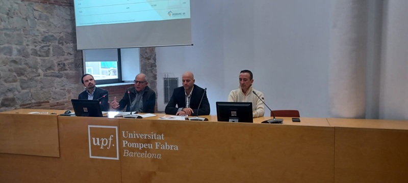 Roda de premsa de la presentació del nou informe de la càtedra. Foto: UPF Imatge inicial - Roda de premsa de la presentació del nou informe de la càtedra. Foto: UPF