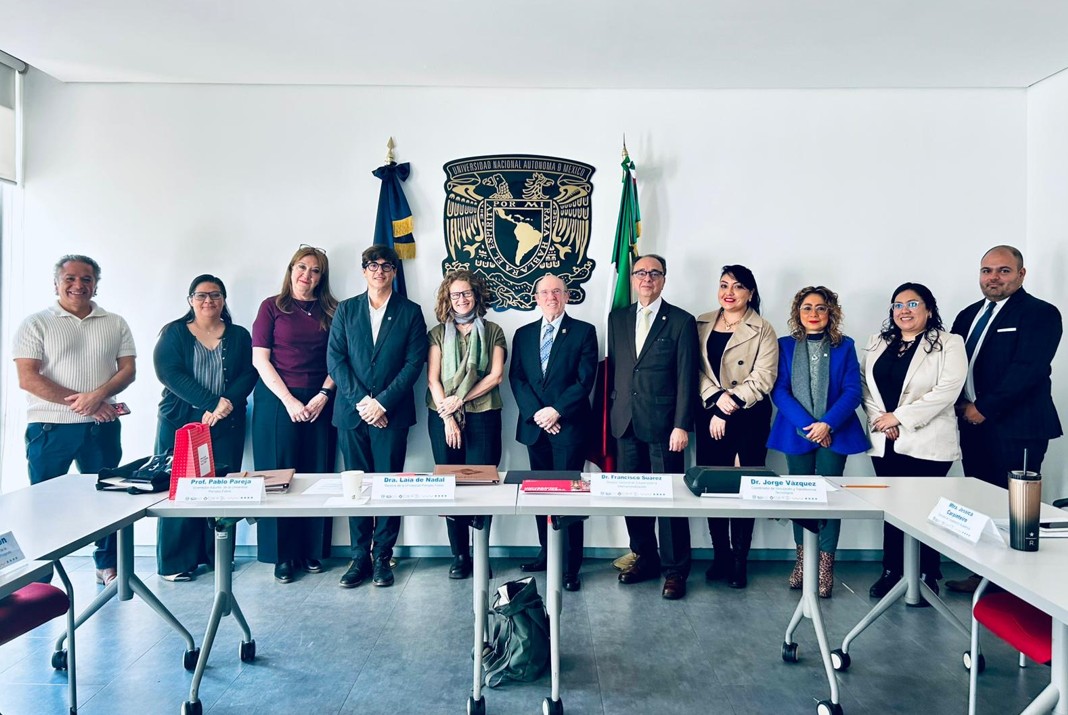 Foto de grupo posterior a la reunión de la rectora de la UPF con los responsables de la Universidad Nacional Autónoma de México (UNAM). Imatge inicial - Foto de grupo posterior a la reunión de la rectora de la UPF con los responsables de la Universidad Nacional Autónoma de México (UNAM).