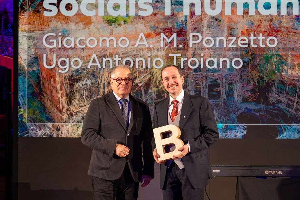 Giacomo Ponzetto (right), alongside Jordi Valls, deputy mayor of the Barcelona Municipal Council. PHOTO: Laura Guerrero and Júlia Arnau on behalf of the Barcelona Municipal Council Imatge inicial - Giacomo Ponzetto (right), alongside Jordi Valls, deputy mayor of the Barcelona Municipal Council. PHOTO: Laura Guerrero and Júlia Arnau on behalf of the Barcelona Municipal Council