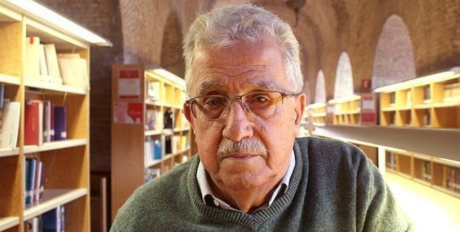 Imatge inicial - Josep Fontana a la Biblioteca de l'Institut d'Història Jaume Vicens Vives, al Dipòsit de les Aigües