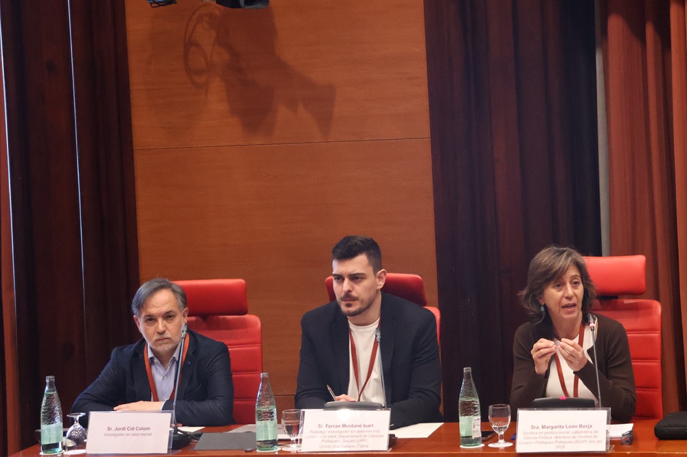 Ferran Muntané (al mig) en el moment de la seva compareixença. Crèdit: Parlament de Catalunya Imatge inicial - Ferran Muntané (al mig) en el moment de la seva compareixença. Crèdit: Parlament de Catalunya