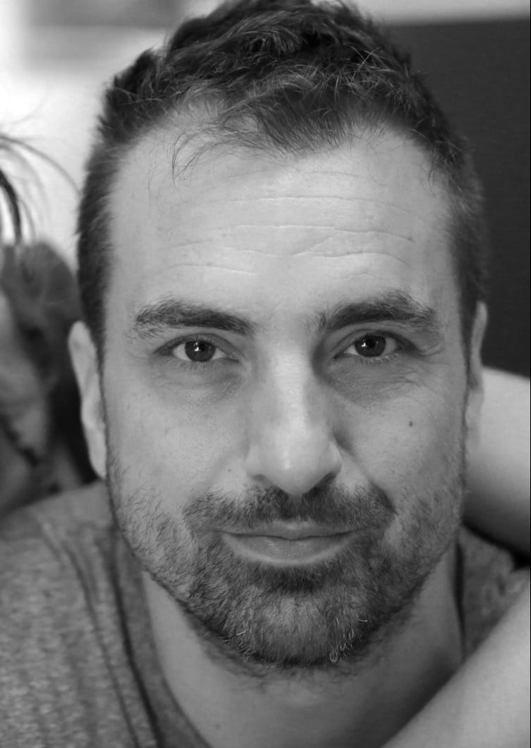 Mani Martínez 