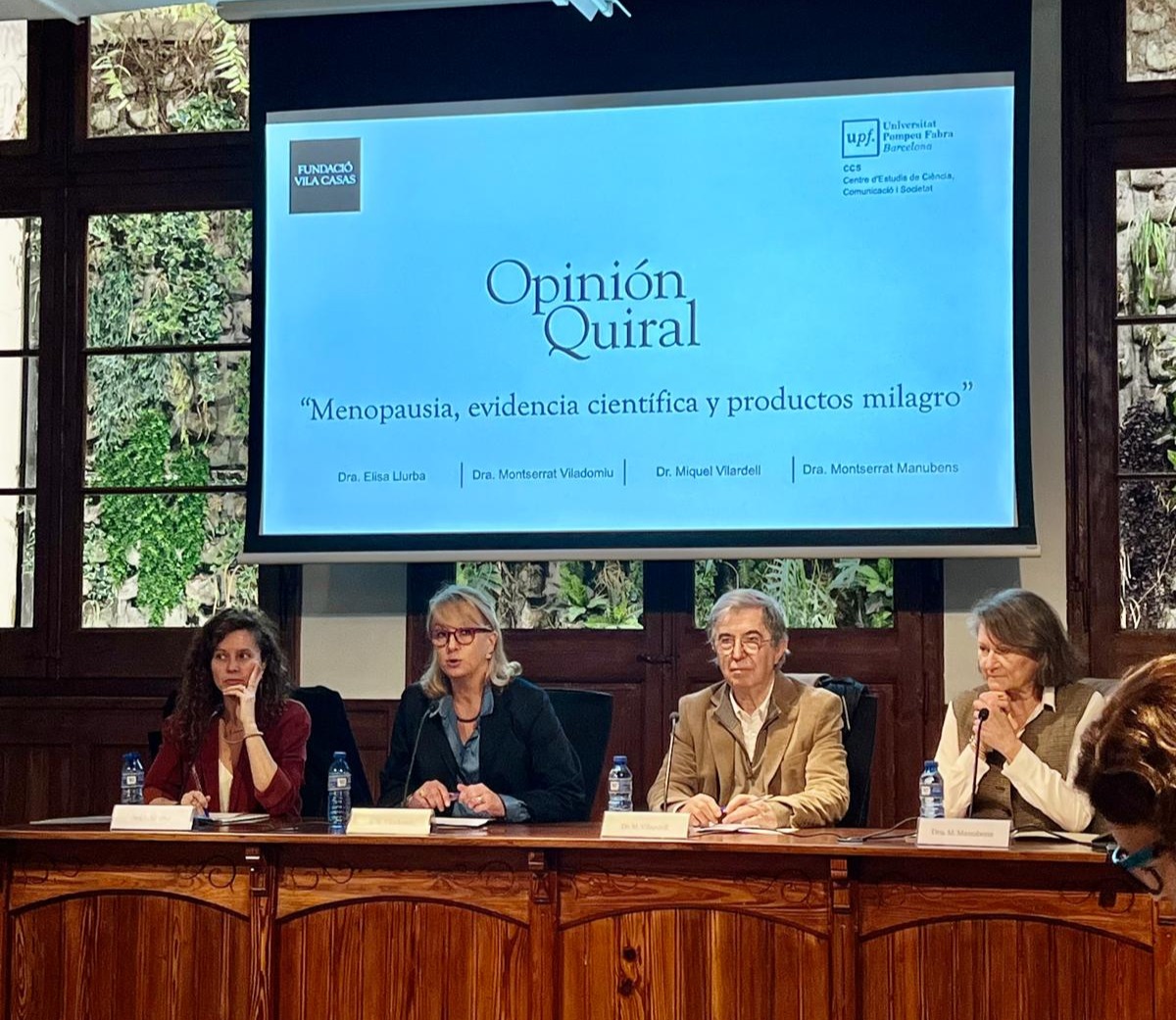 Col·loqui de l’Informe Quiral 2025 als Espais Volart de la Fundació Vila Casas. D’esquerra a dreta: Dra. Elisa Llurba, Dra. Montse Viladomiu, Dr. Miquel Vilardell i Dra. Maria Montserrat Manubens. Imatge inicial - Col·loqui de l’Informe Quiral 2025 als Espais Volart de la Fundació Vila Casas. D’esquerra a dreta: Dra. Elisa Llurba, Dra. Montse Viladomiu, Dr. Miquel Vilardell i Dra. Maria Montserrat Manubens.