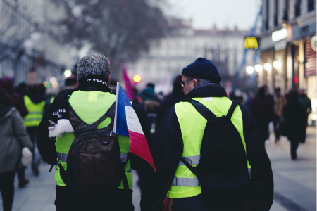 New article co-authored by Christos Zografos analyzing the discourses of yellow-vest resistance against carbon taxes