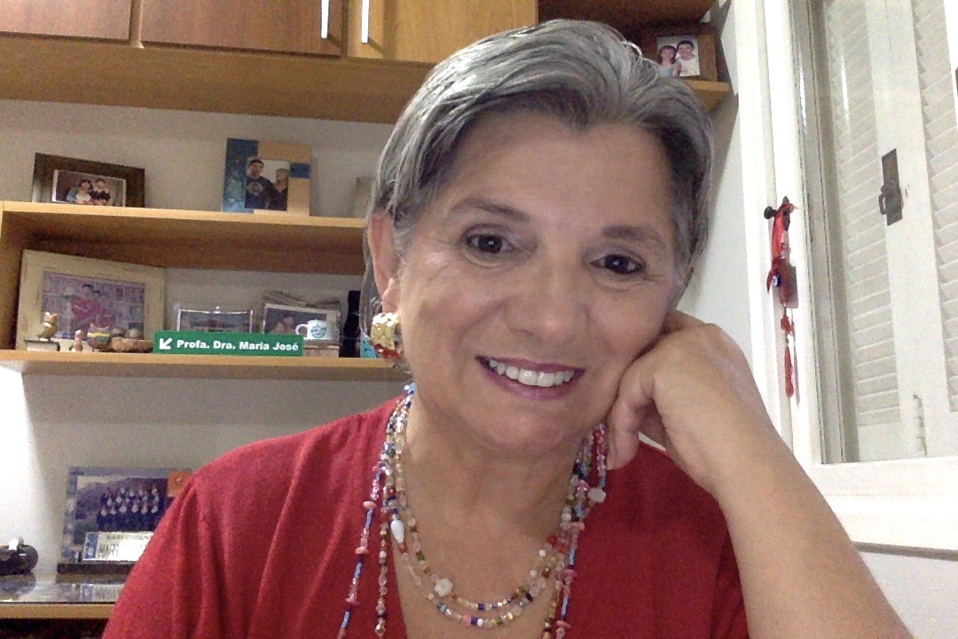 MARIA JOSÉ FINATTO 