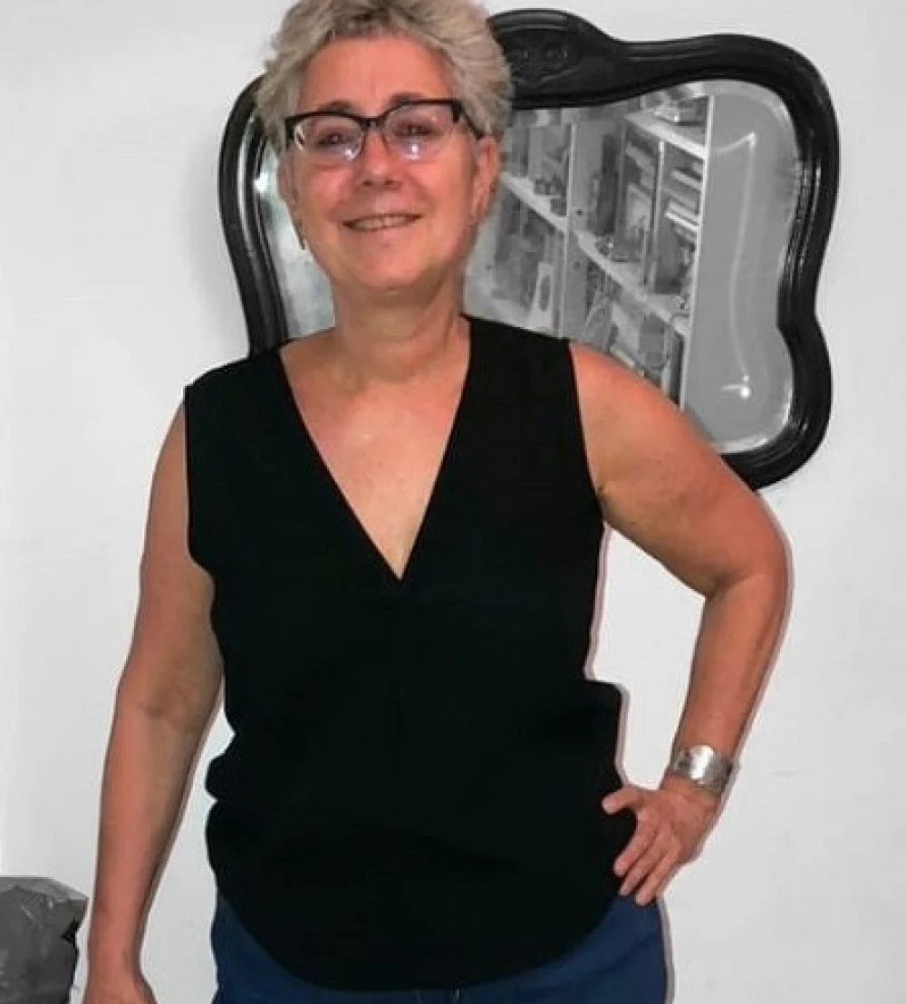ANDREINA ADELSTEIN 