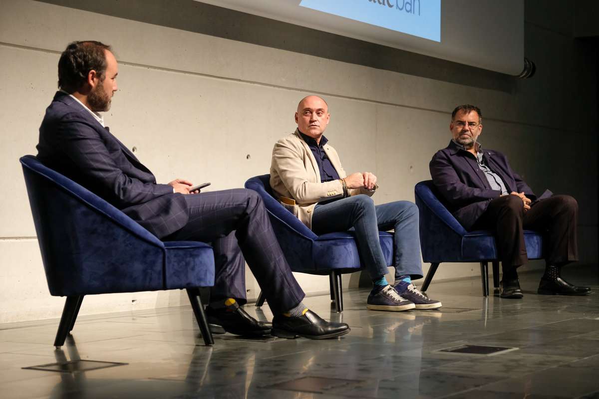 Els participants de la taula rodona Albert Domingo, Jordi Marin i Ricardo Baeza-Yates.