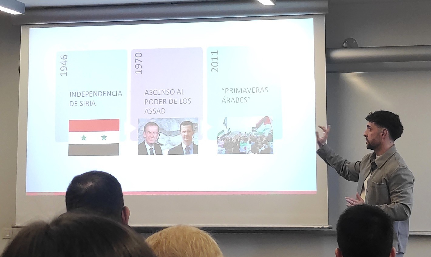 Researcher Edgar Gómez begins the defense of his doctoral thesis at the Edifici Tànger building of Pompeu Fabra University on December 12. Imatge inicial - Researcher Edgar Gómez begins the defense of his doctoral thesis at the Edifici Tànger building of Pompeu Fabra University on December 12.