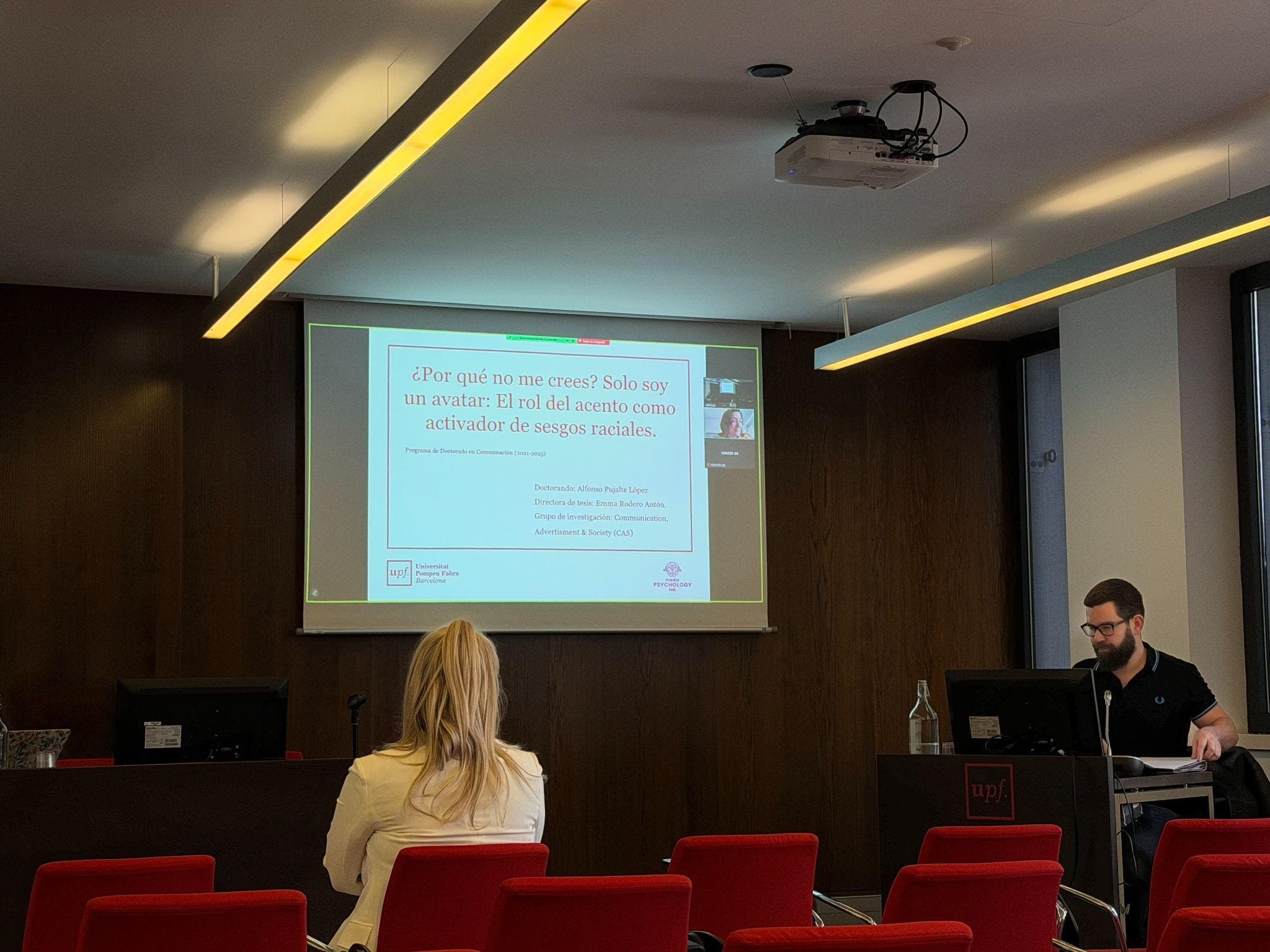 Researcher Alfonso Pujalte López begins the defense of his doctoral thesis at the Universitat Pompeu Fabra's Tànger building on March 11. Imatge inicial - Researcher Alfonso Pujalte López begins the defense of his doctoral thesis at the Universitat Pompeu Fabra's Tànger building on March 11.