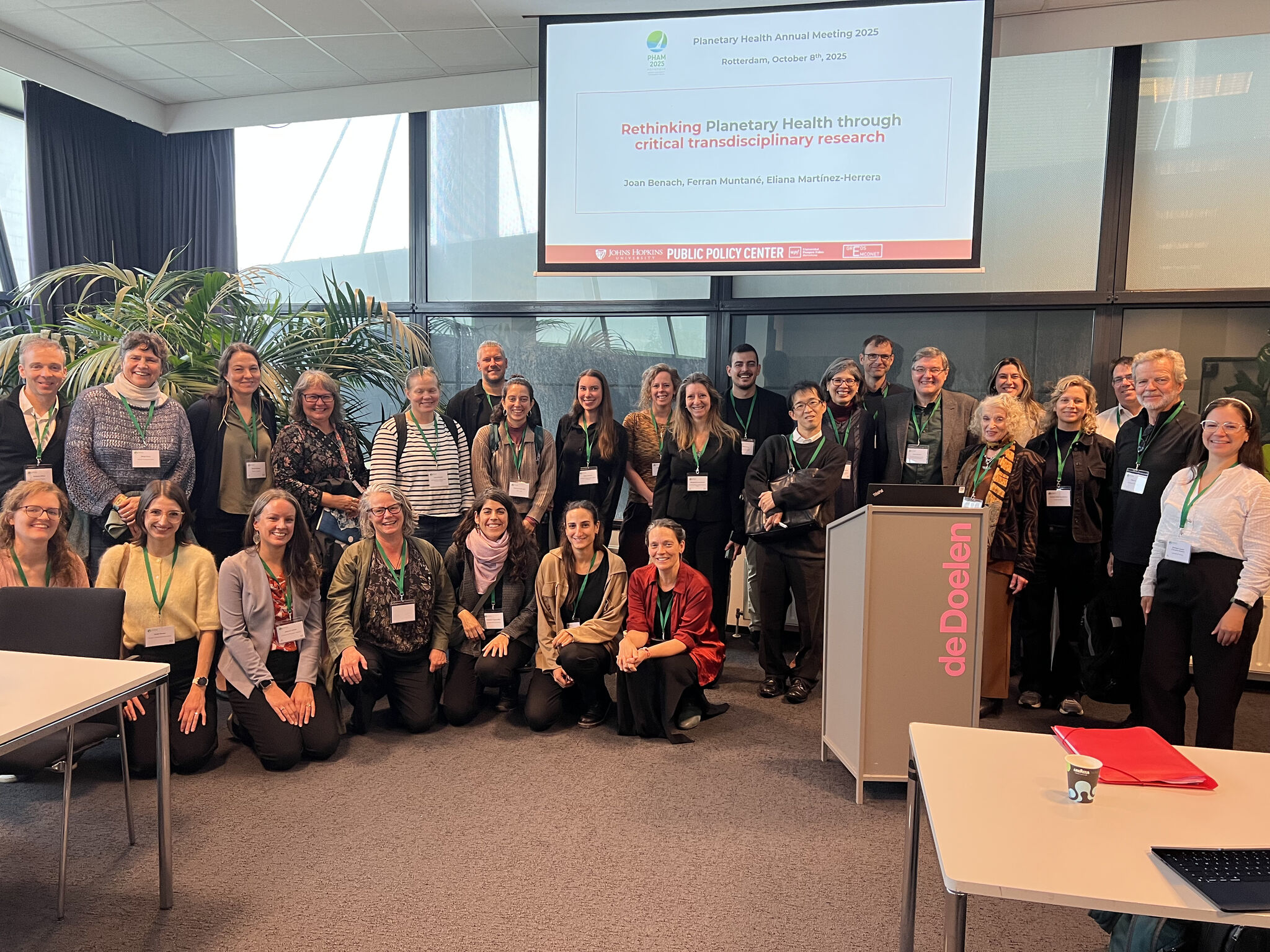 The workshop attendees and speakers at PHAM. Imatge inicial - The workshop attendees and speakers at PHAM.
