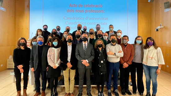 36 nous professors permanents