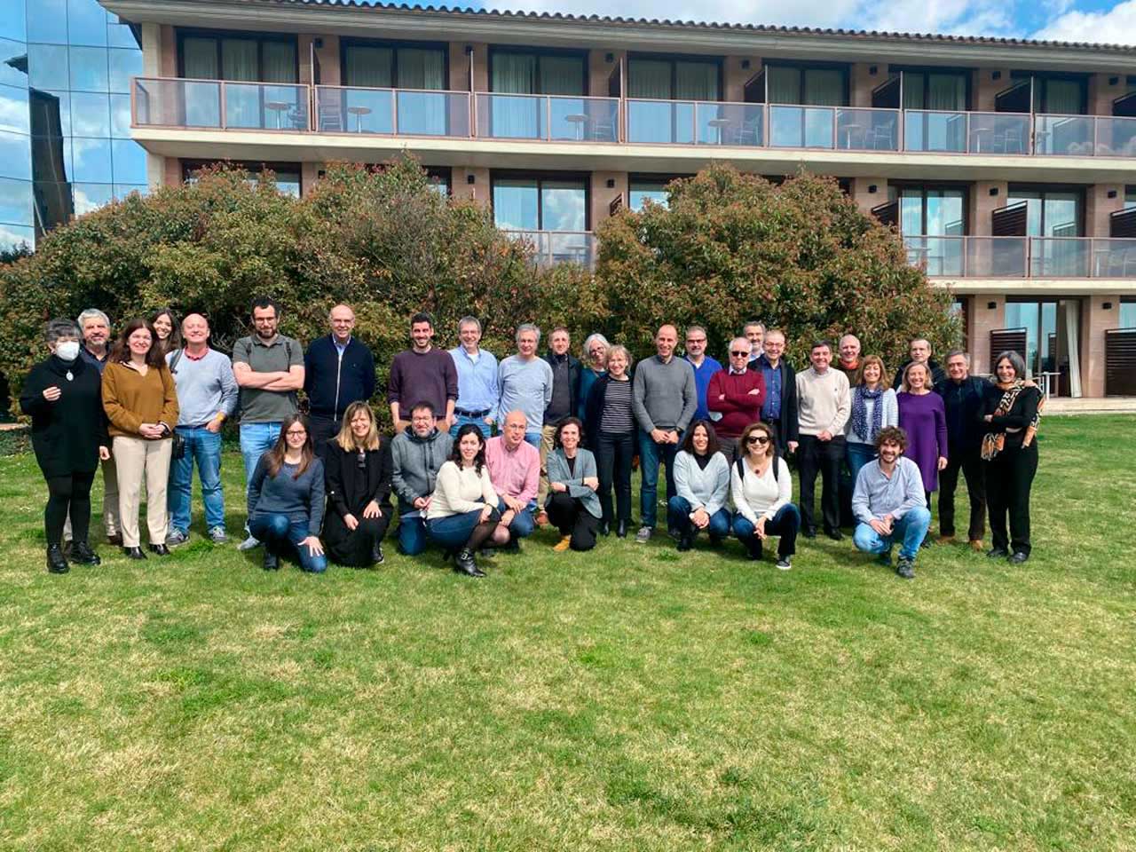 Personal docent i investigadors i administració del MELIS al retreat del 2022. Font: MELIS.