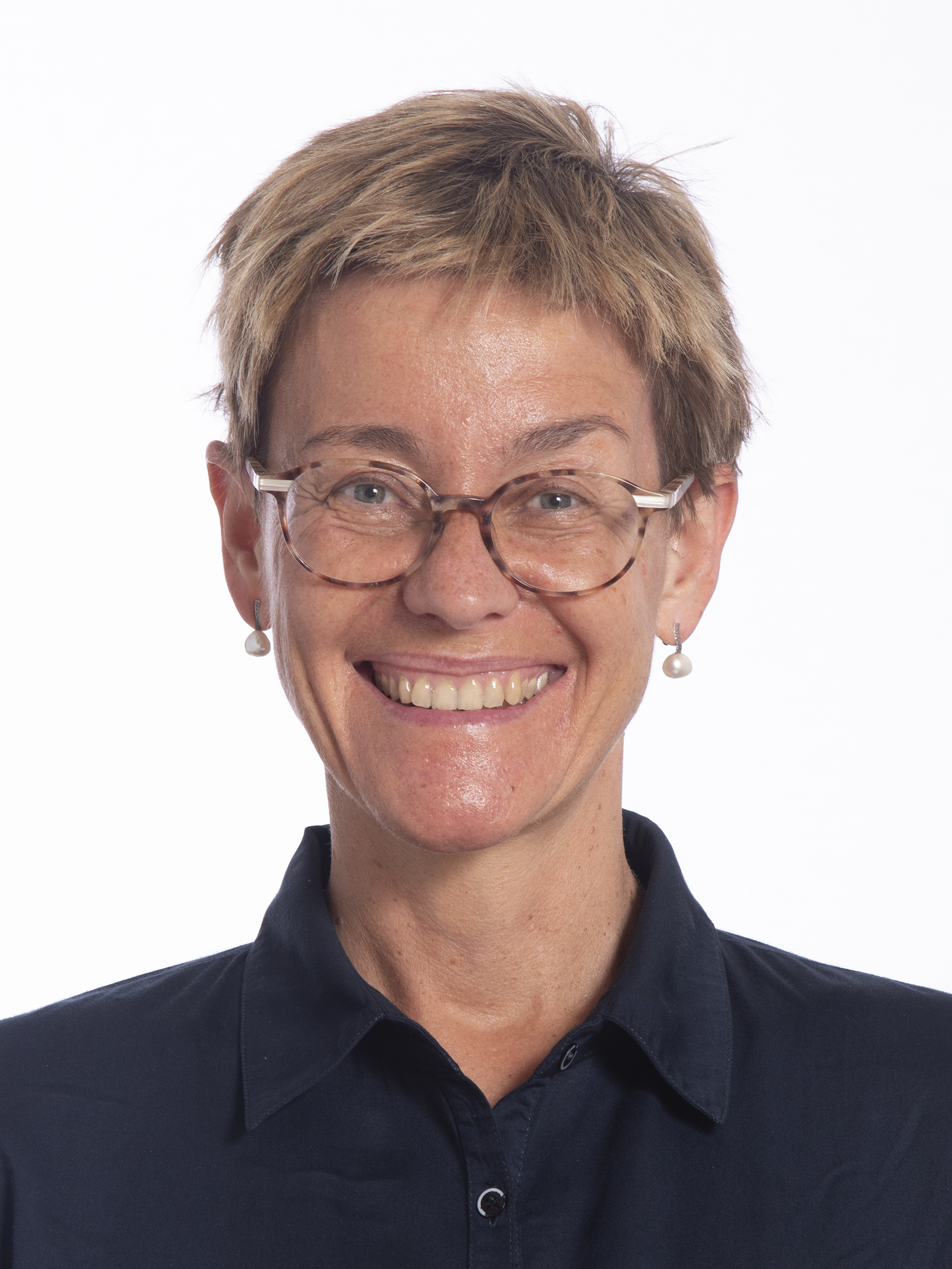 PILAR MEDINA-BRAVO 