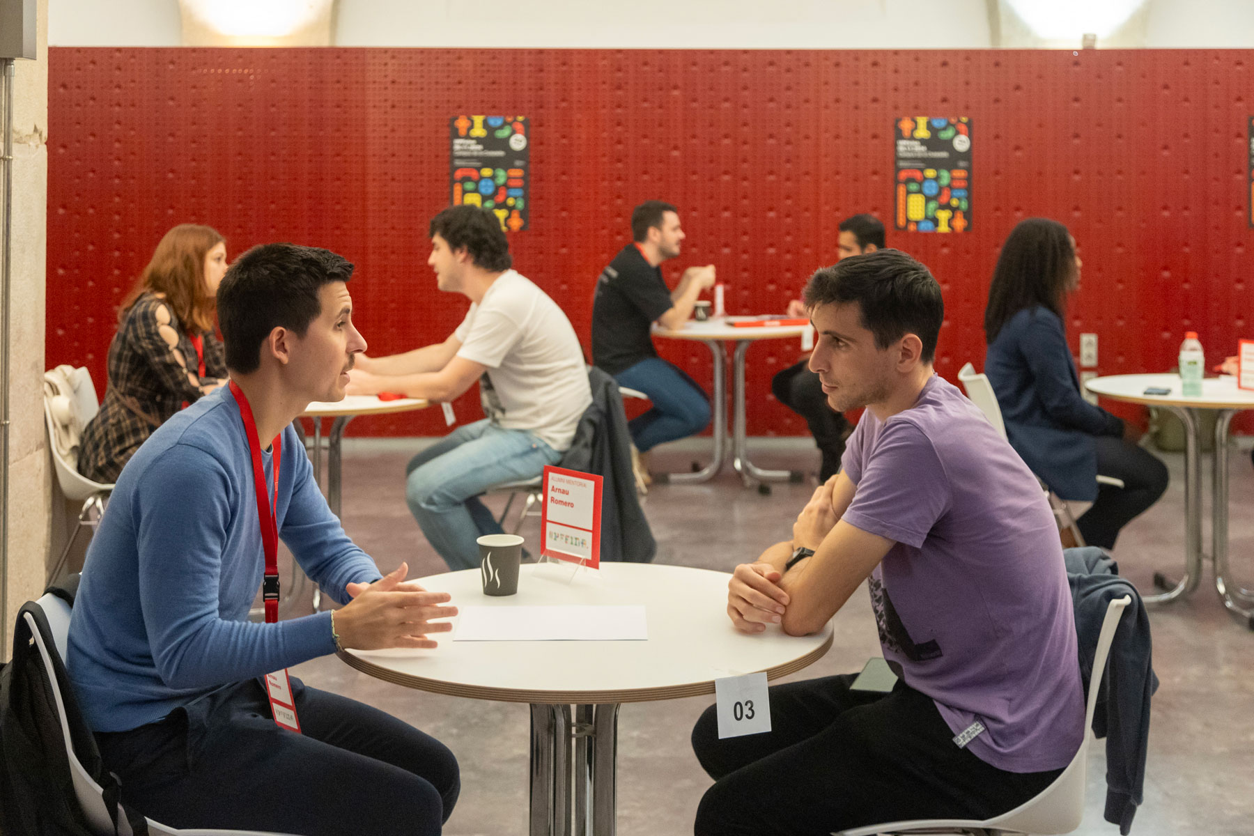 Participants d'UPFeina Speed Mentoring durant les sessions al Campus de la Ciutadella Imatge inicial - Participants d'UPFeina Speed Mentoring durant les sessions al Campus de la Ciutadella