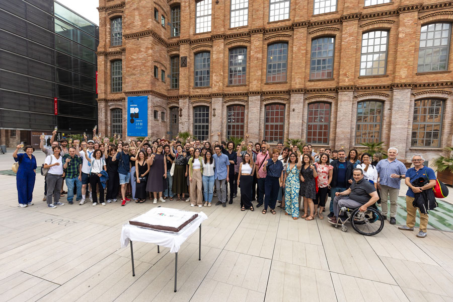 Alumni, professorat i personal tècnic de Comunicació Audiovisual de la UPF celebrant els 30 anys dels estudis Imatge inicial - Alumni, professorat i personal tècnic de Comunicació Audiovisual de la UPF celebrant els 30 anys dels estudis