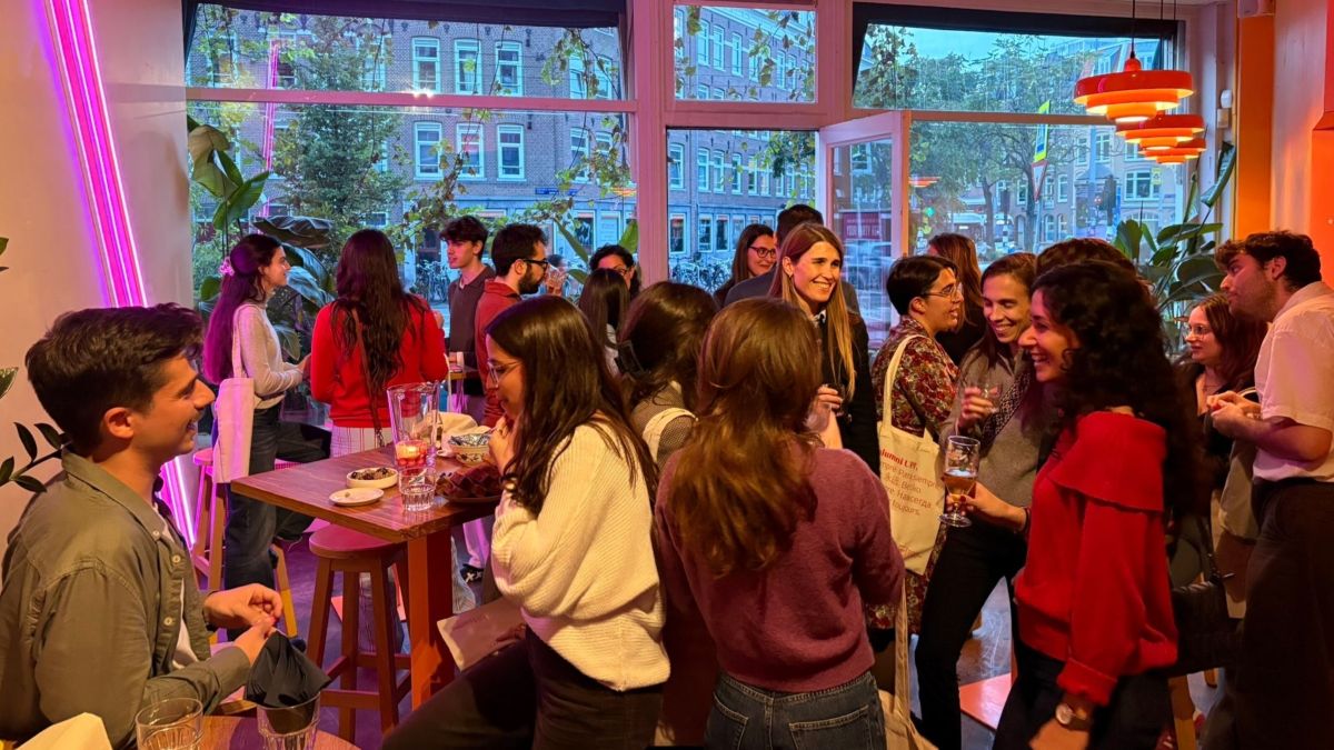 Assistents al Welcome Day Amsterdam Imatge inicial - Assistents al Welcome Day Amsterdam