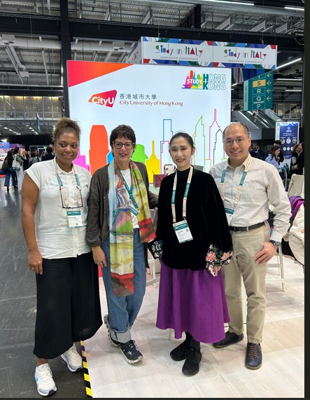 La vicerectora d'Internacionalització, Helena Ramalhinho, reunint-se amb la delegació de la City University of Hong Kong.
