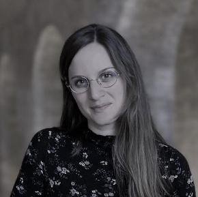ALBA LOJO 