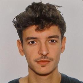 ARNAU CARRACELAS EXPÓSITO